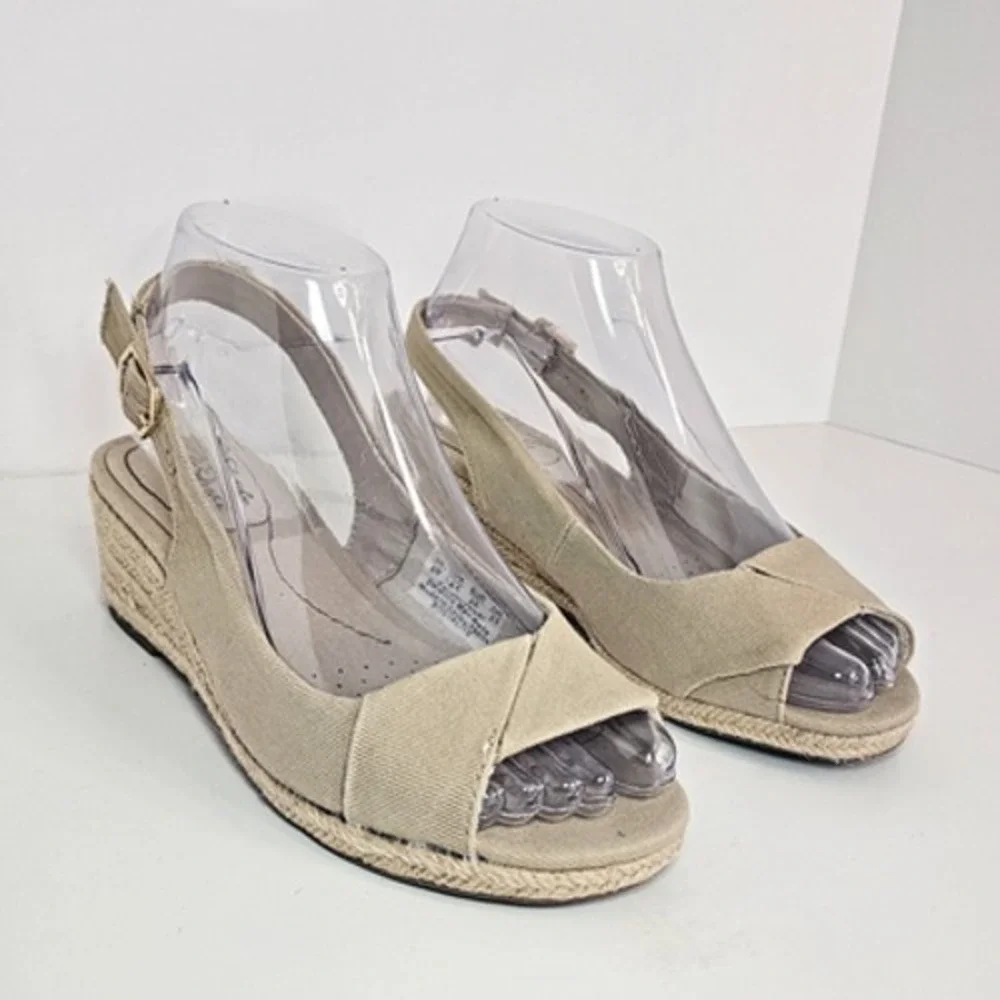 LifeStride Socialite Espadrille Wedge Tan Fabric Peep Toe Sandals Womens 6M NWOB